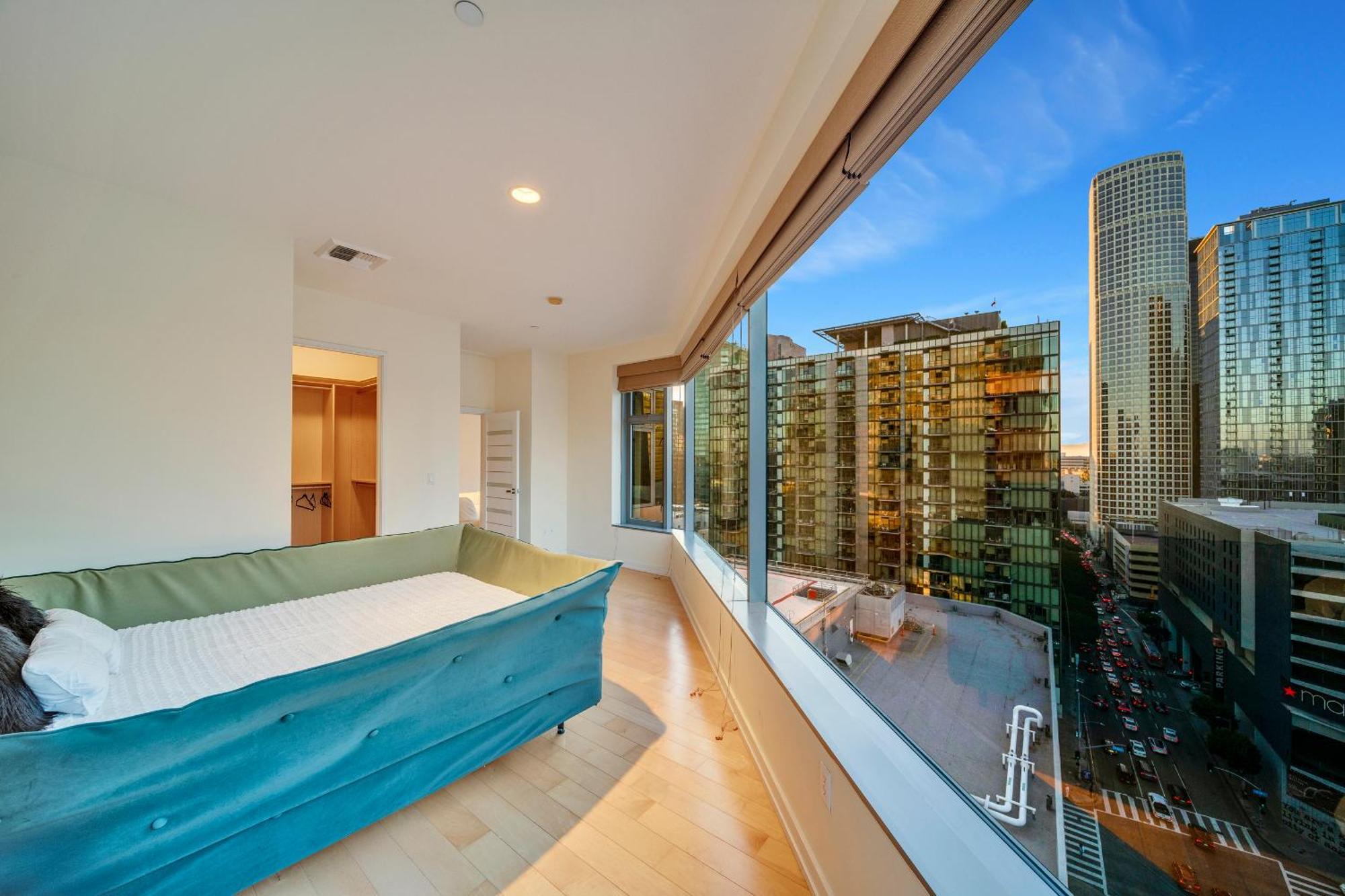 Stylish 2br In Downtown La With Views * Los Angeles